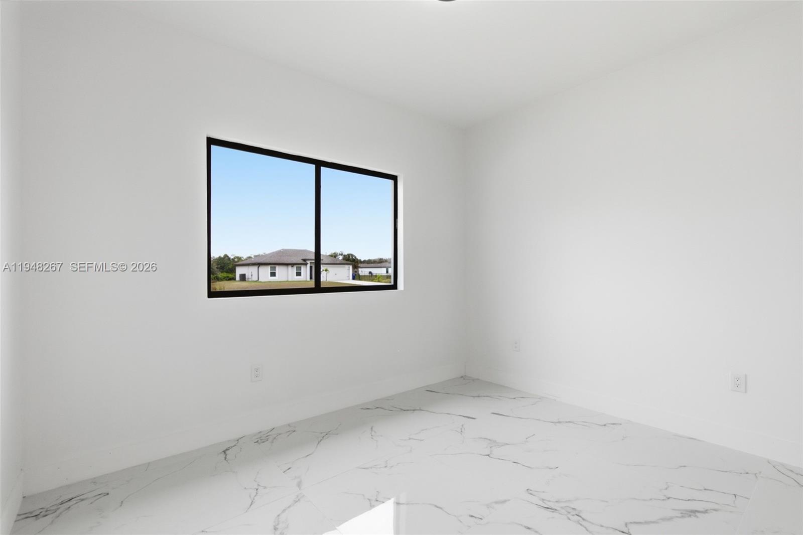 Mirror Lakes - Residential