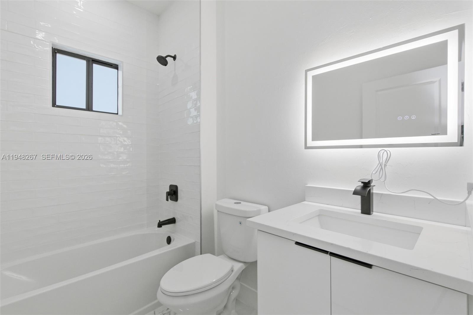 Mirror Lakes - Residential