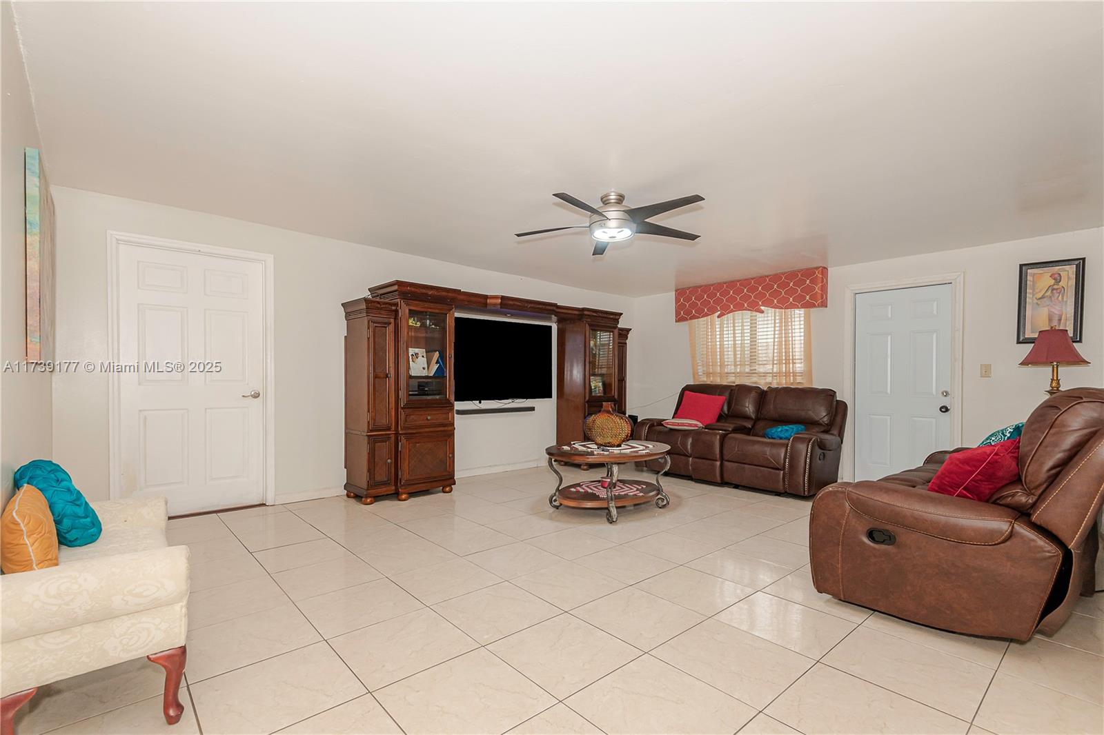 SUNRISE GOLF VILLAGE SEC - Residential