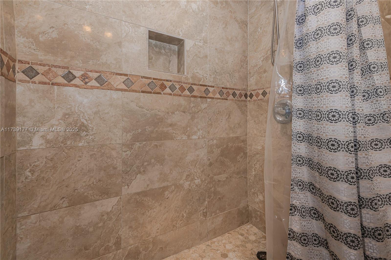 SUNRISE GOLF VILLAGE SEC - Residential