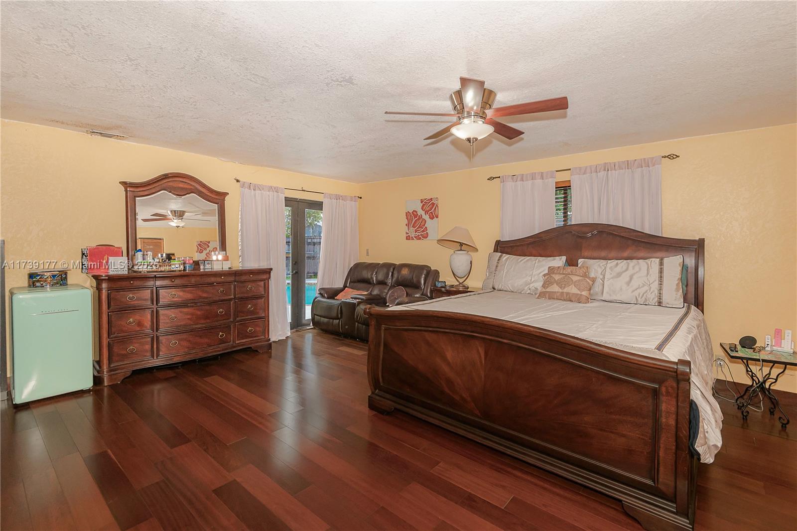 SUNRISE GOLF VILLAGE SEC - Residential