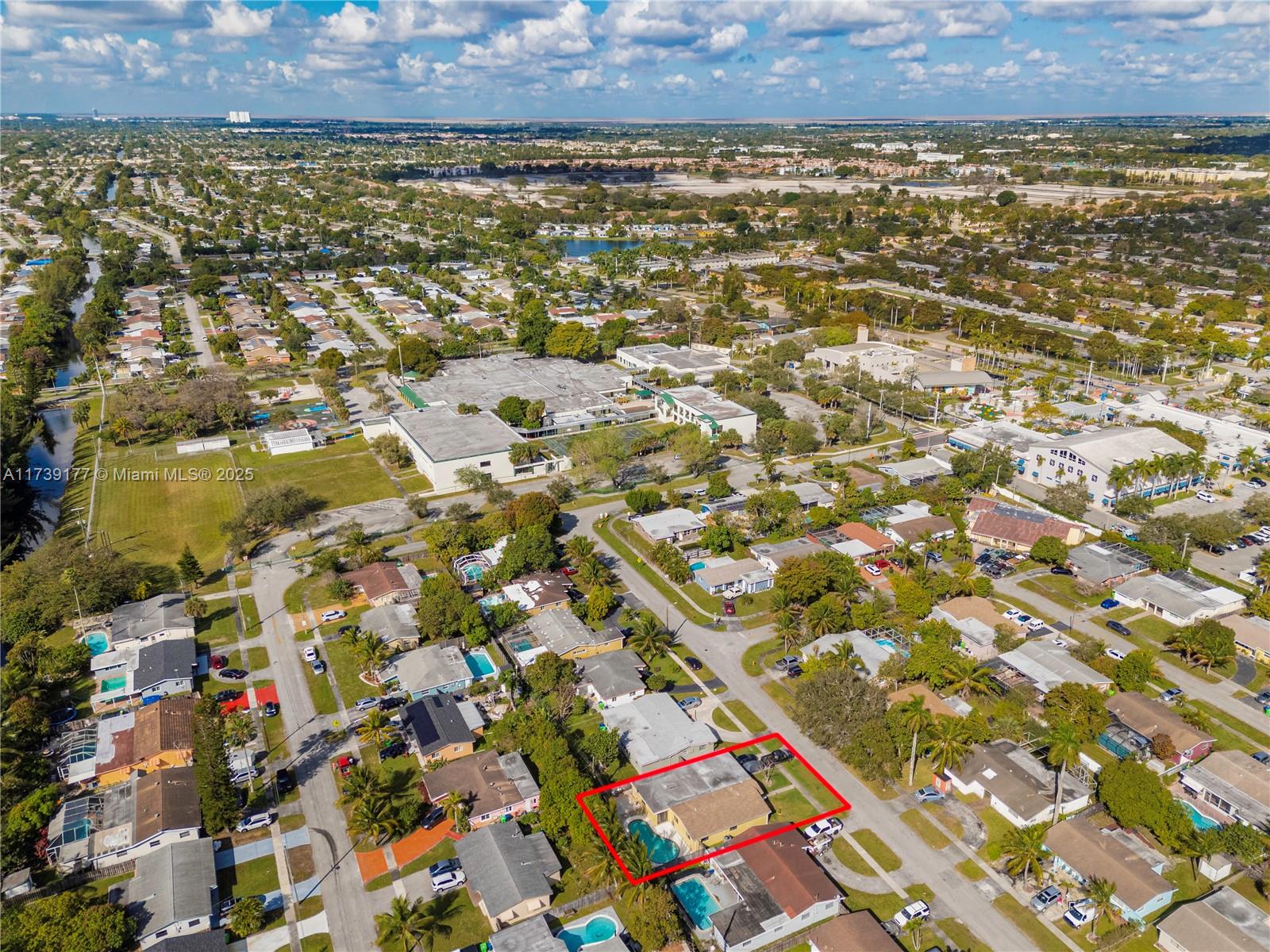 SUNRISE GOLF VILLAGE SEC - Residential