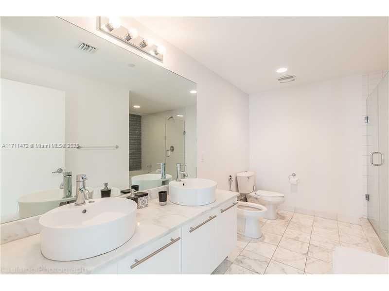 MARINABLUE CONDO - Residential Lease