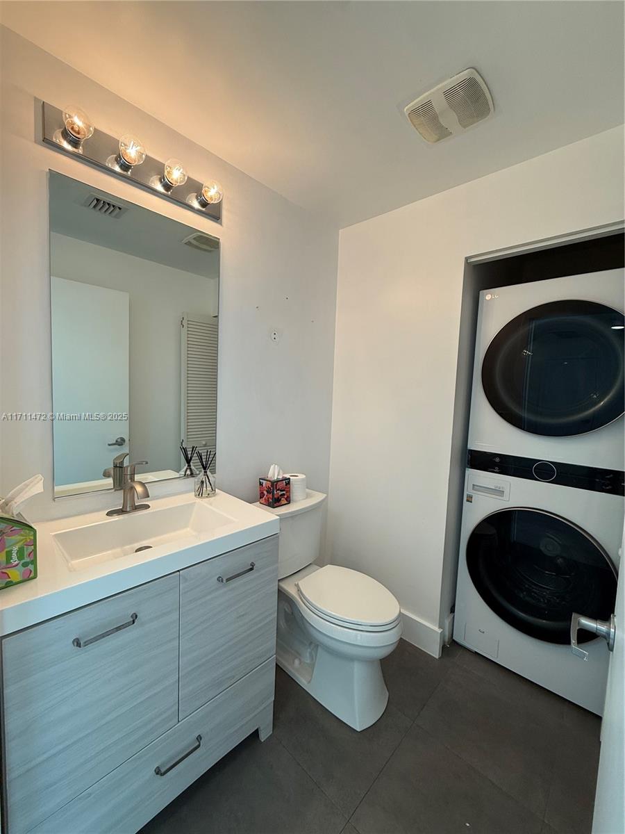 MARINABLUE CONDO - Residential Lease