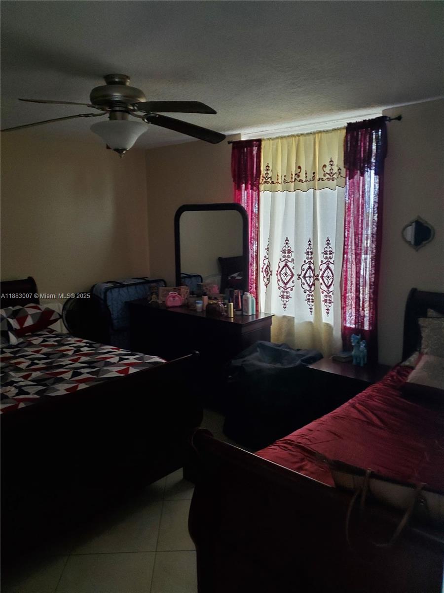 SAMARI LAKE EAST CONDO - Residential Lease