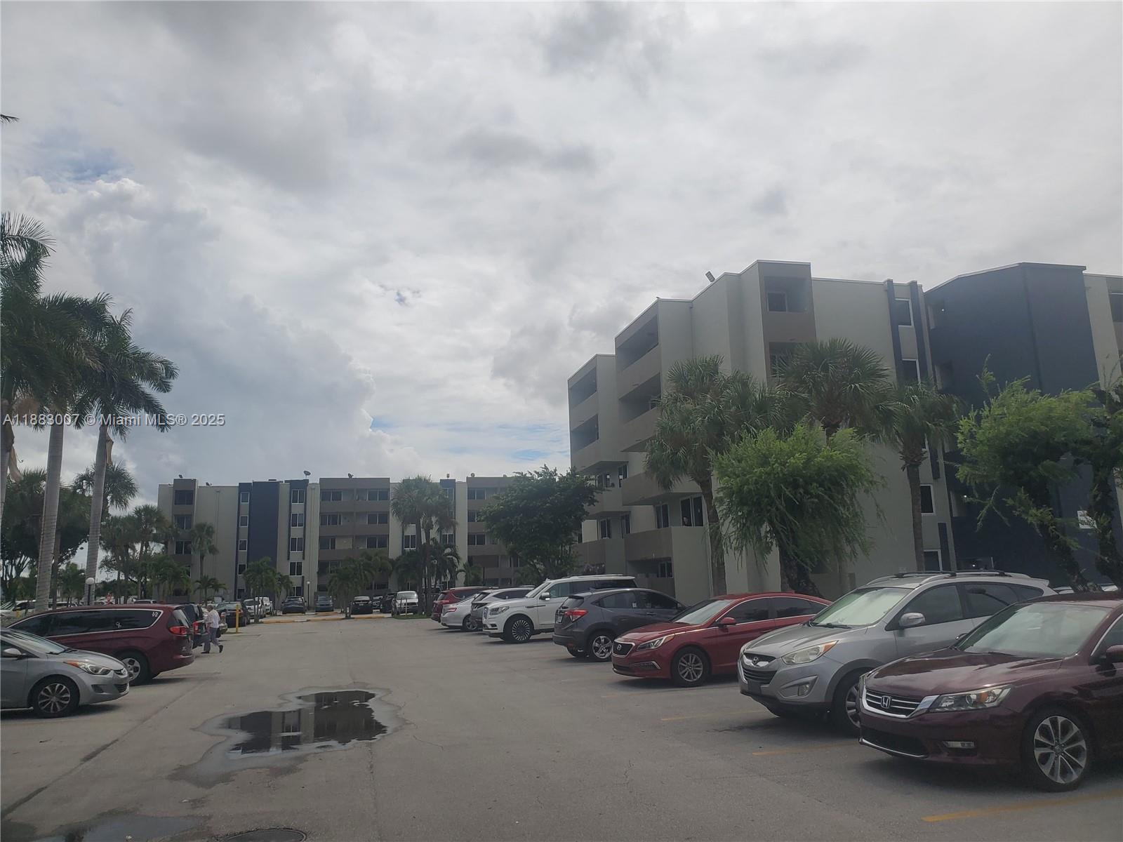 SAMARI LAKE EAST CONDO - Residential Lease