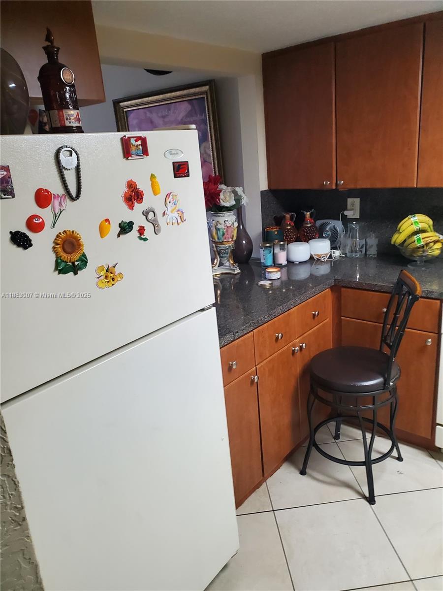 SAMARI LAKE EAST CONDO - Residential Lease