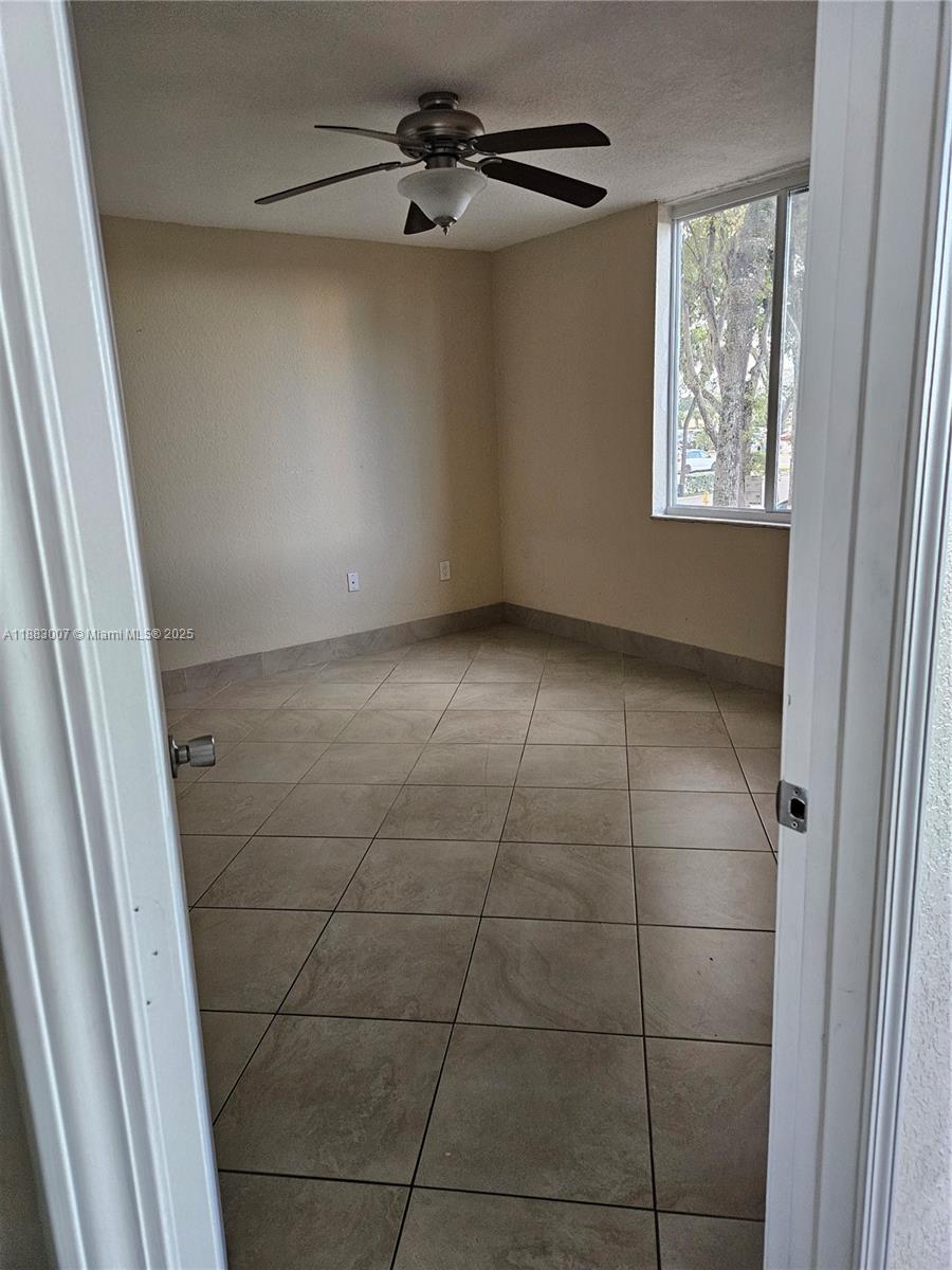 SAMARI LAKE EAST CONDO - Residential Lease