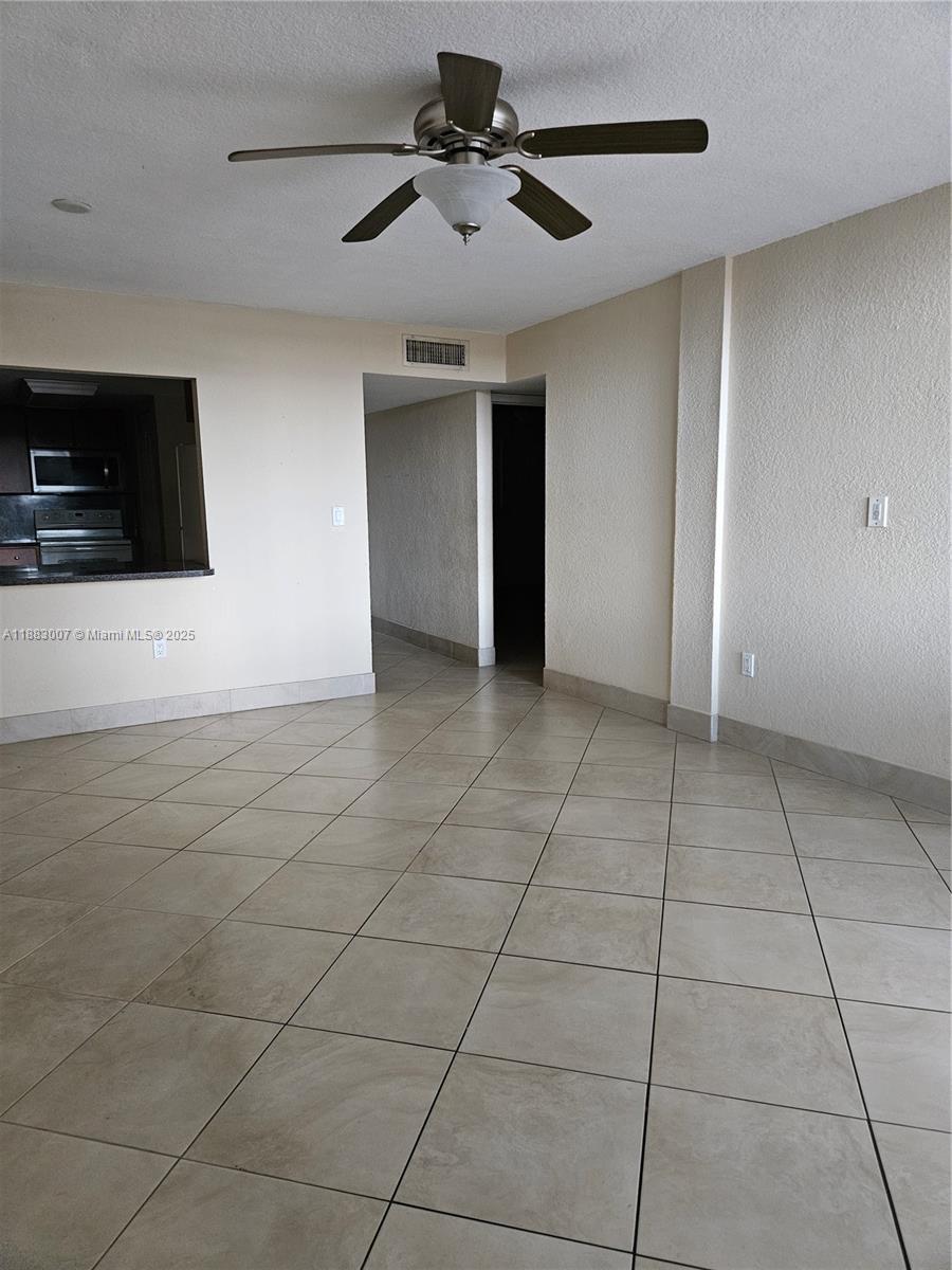 SAMARI LAKE EAST CONDO - Residential Lease