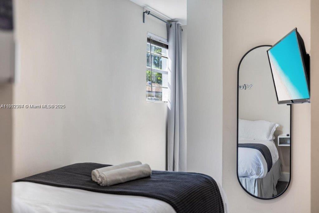 CROISSANT PARK - Residential Lease