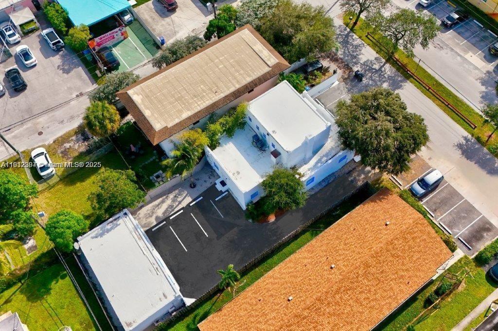 CROISSANT PARK - Residential Lease