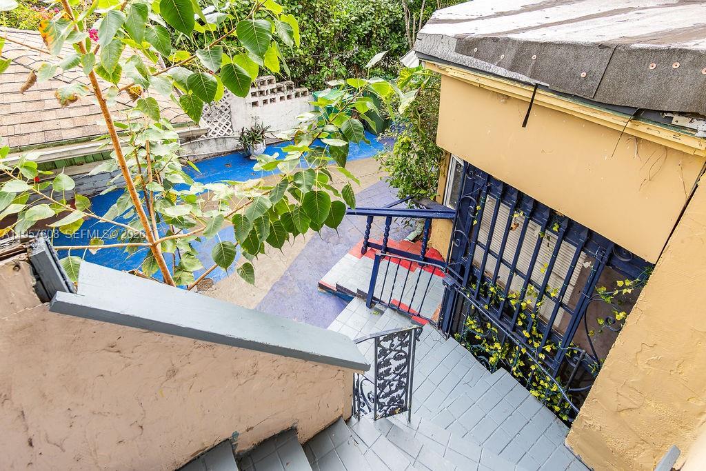 PALM GROVE - Residential