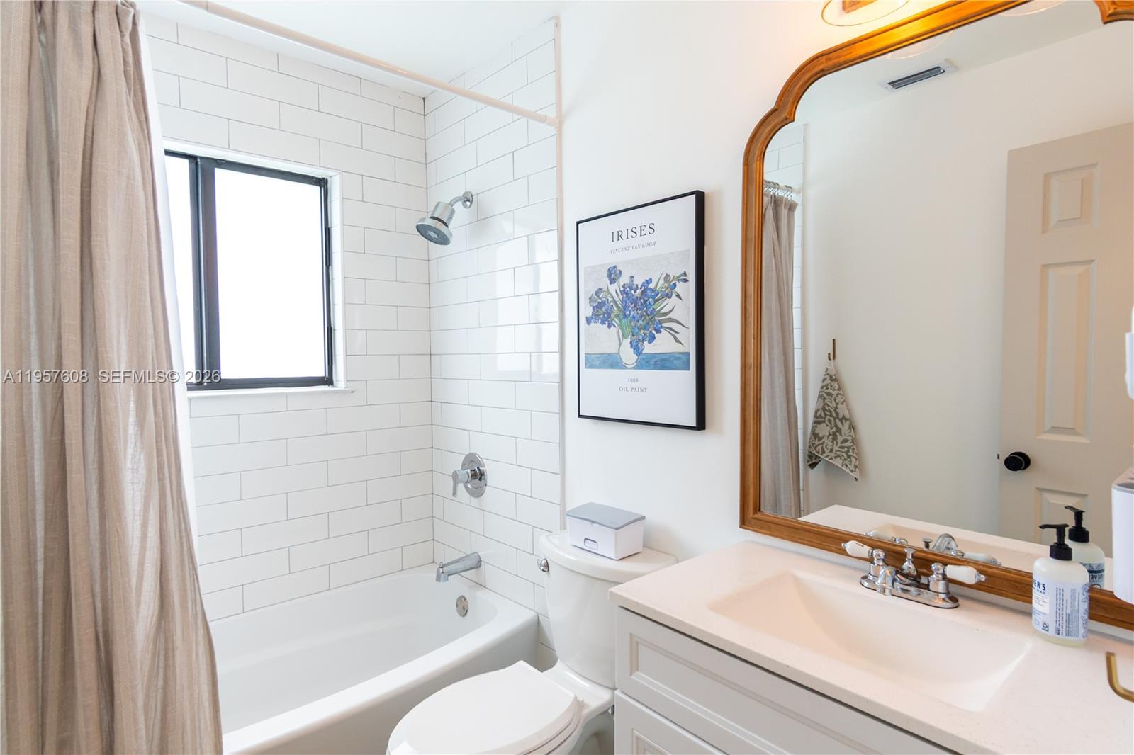 PALM GROVE - Residential