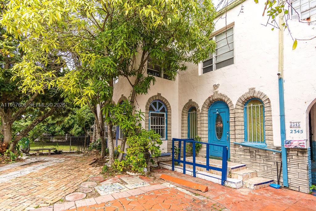 PALM GROVE - Residential