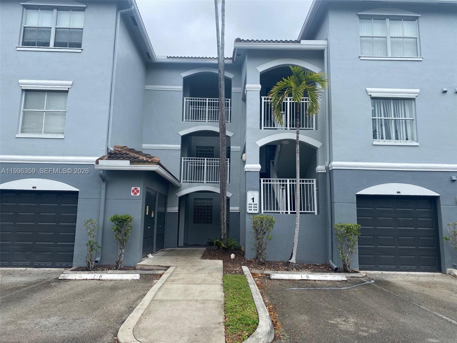 LA VIA CONDO - Residential Lease