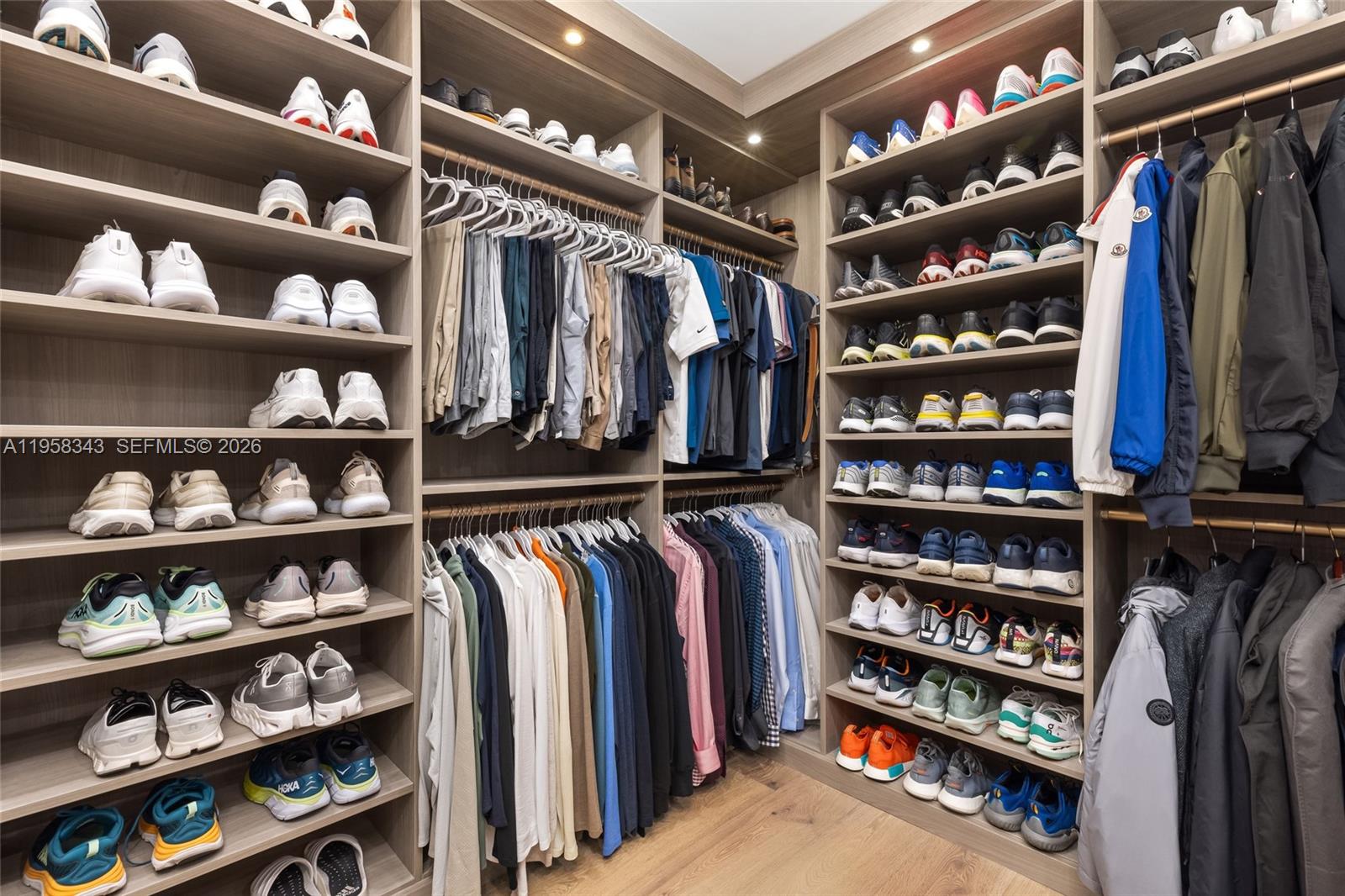 WINDMILL RANCH ESTATES - Residential