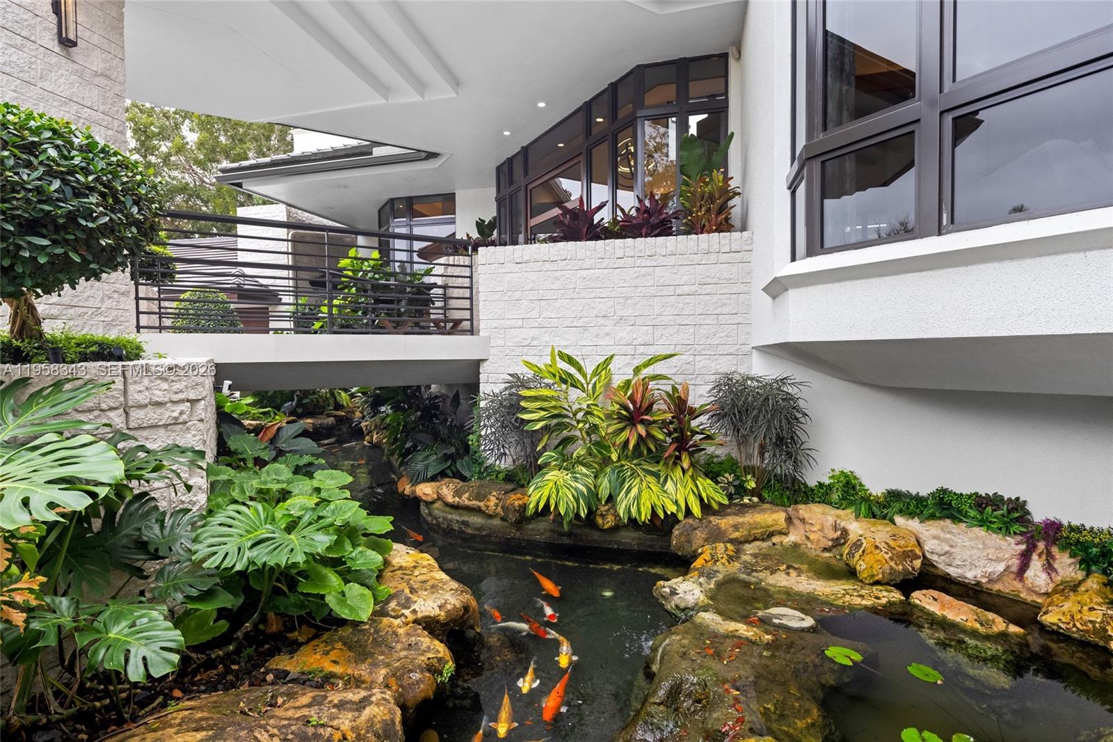 View photos, virtual tours, details... 2965 NE Surrey Ln