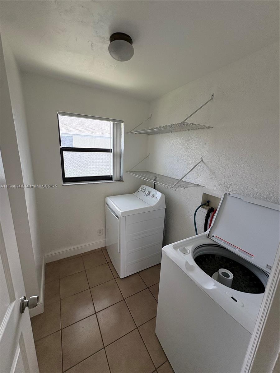 CARVER RANCHES - Residential Lease