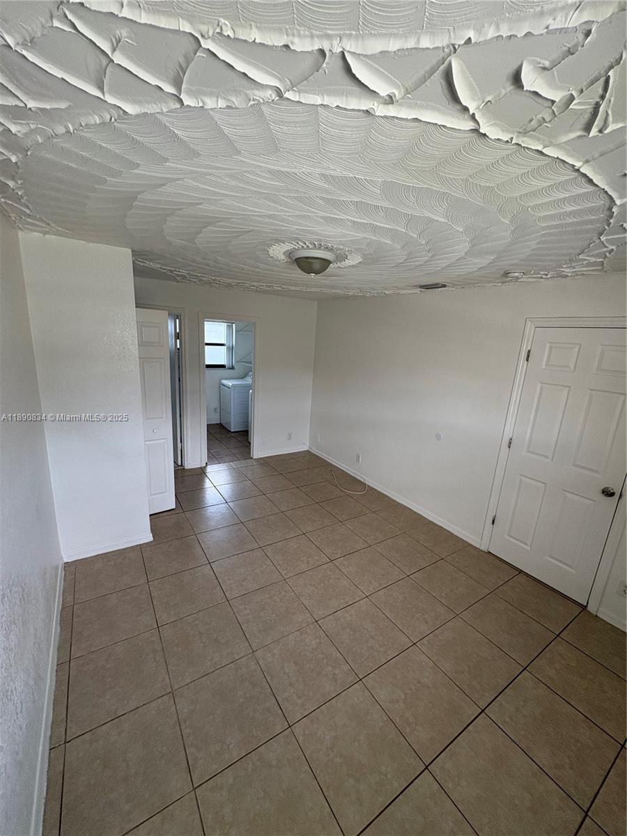 CARVER RANCHES - Residential Lease