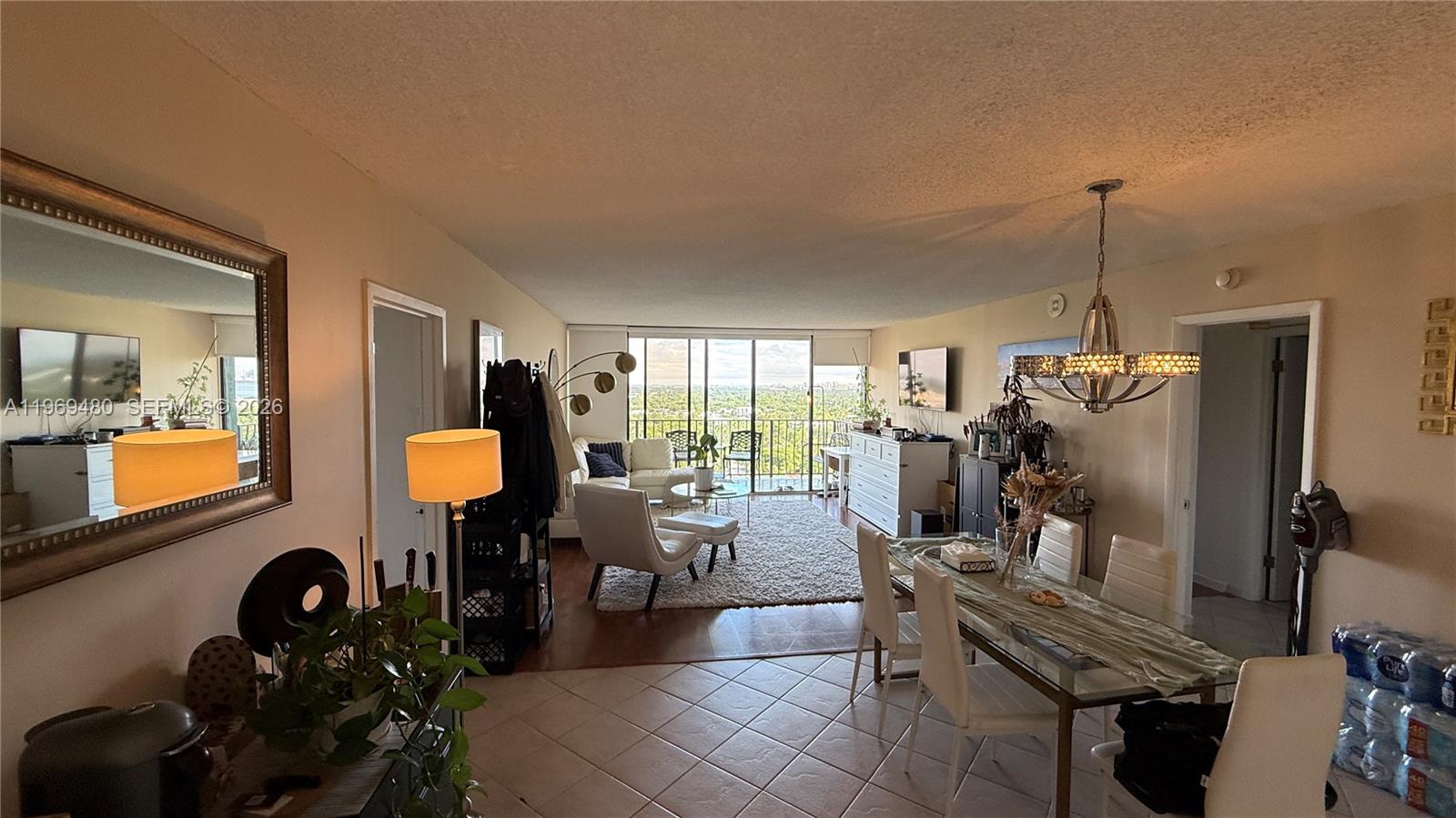 THE PALM BAY YACHT CLUB C - Residential Lease