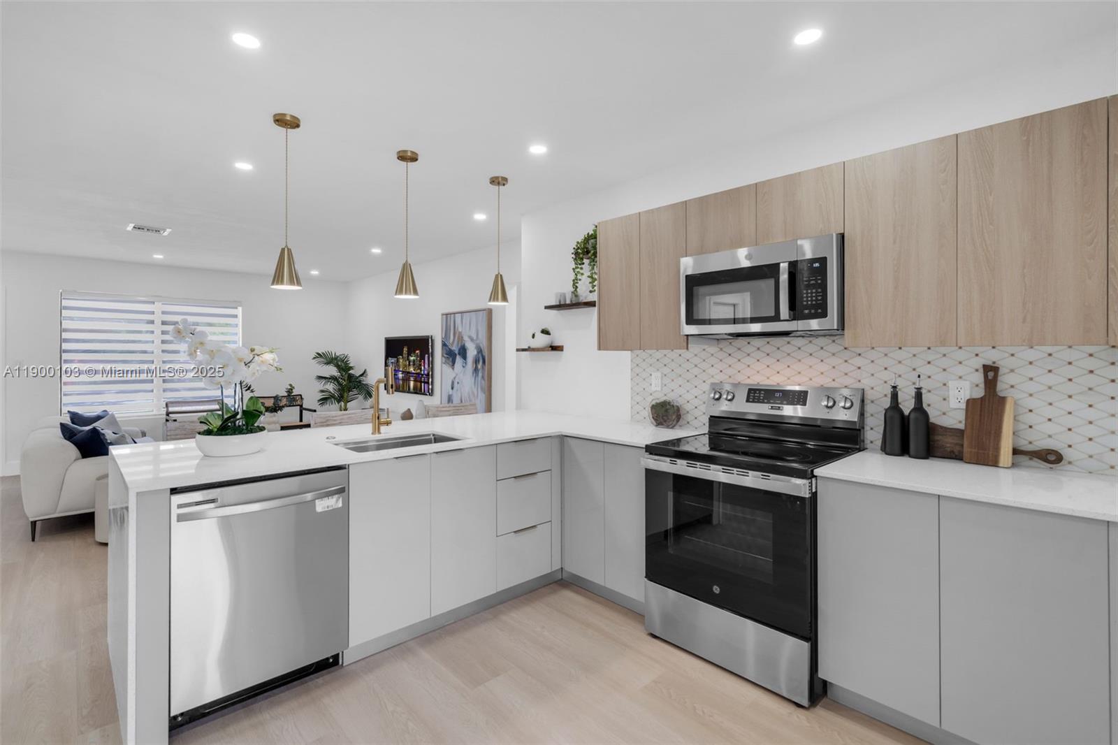 BOULEVARD GARDENS FIRST A - Residential