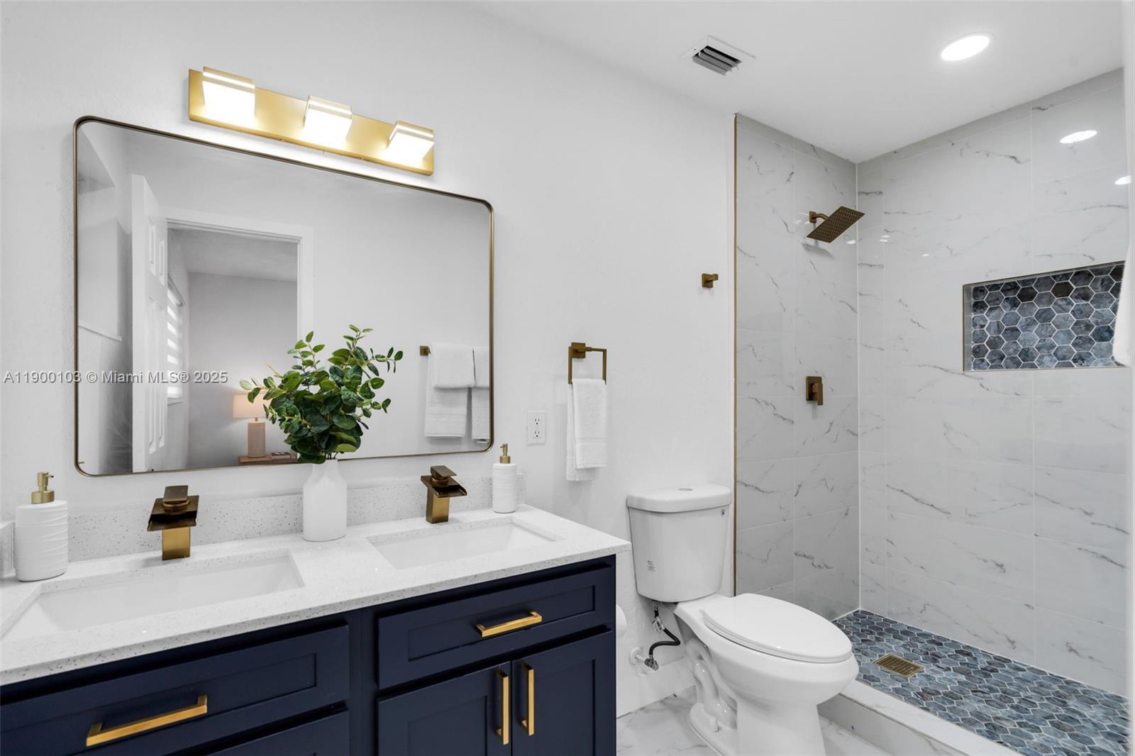 BOULEVARD GARDENS FIRST A - Residential