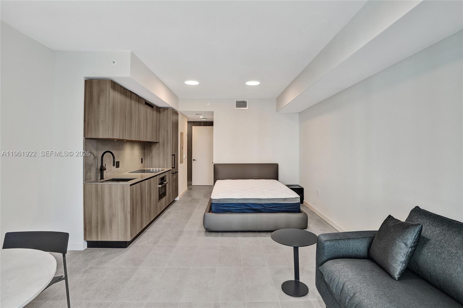 501 First Residences - Residential