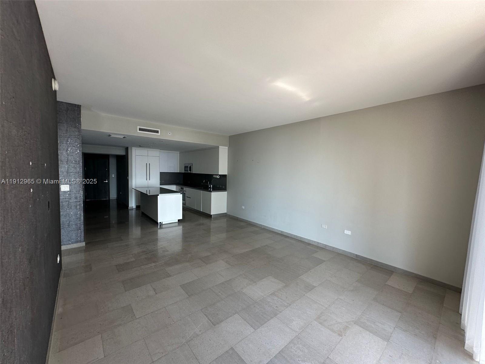 REACH BRICKELL CITY CENTER - Residential Lease