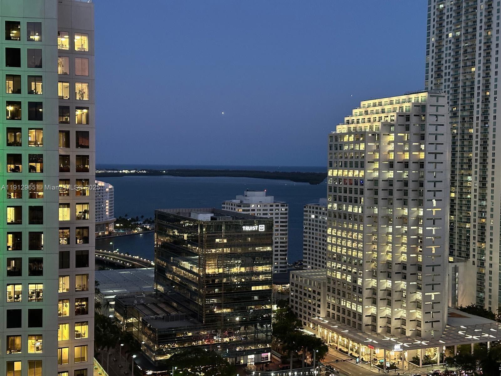 REACH BRICKELL CITY CENTER - Residential Lease