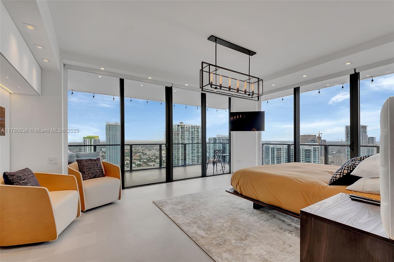 REACH CONDO - Residential Lease