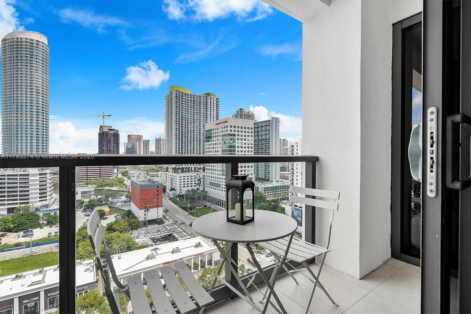 Smart Brickell - Residential