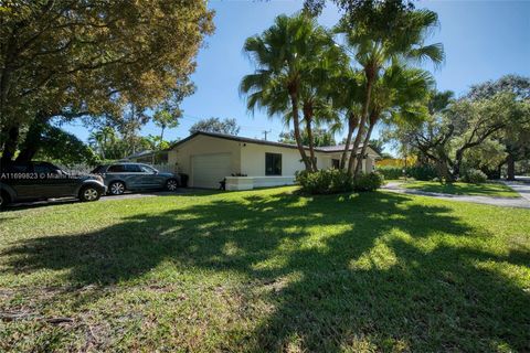 A home in Pinecrest