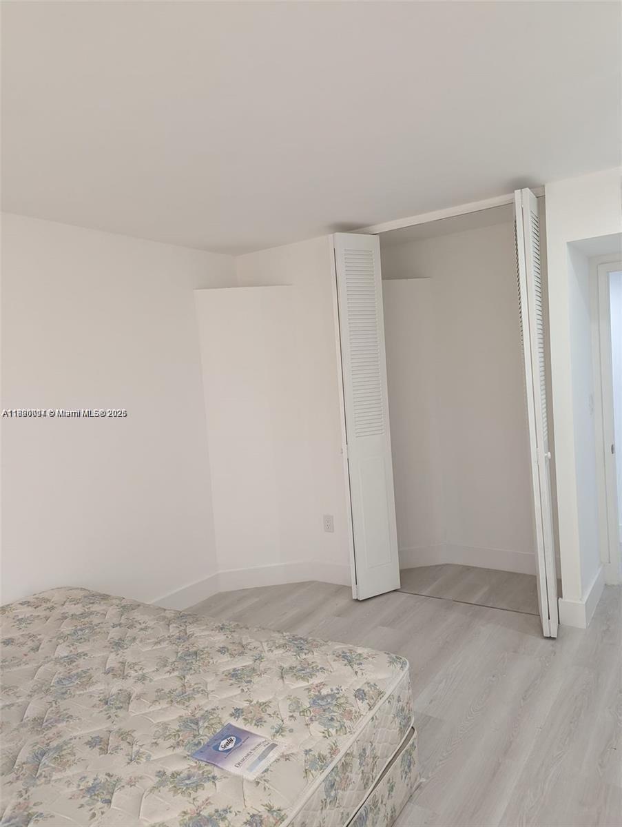 ADMIRALS PORT CONDO WEST - Residential