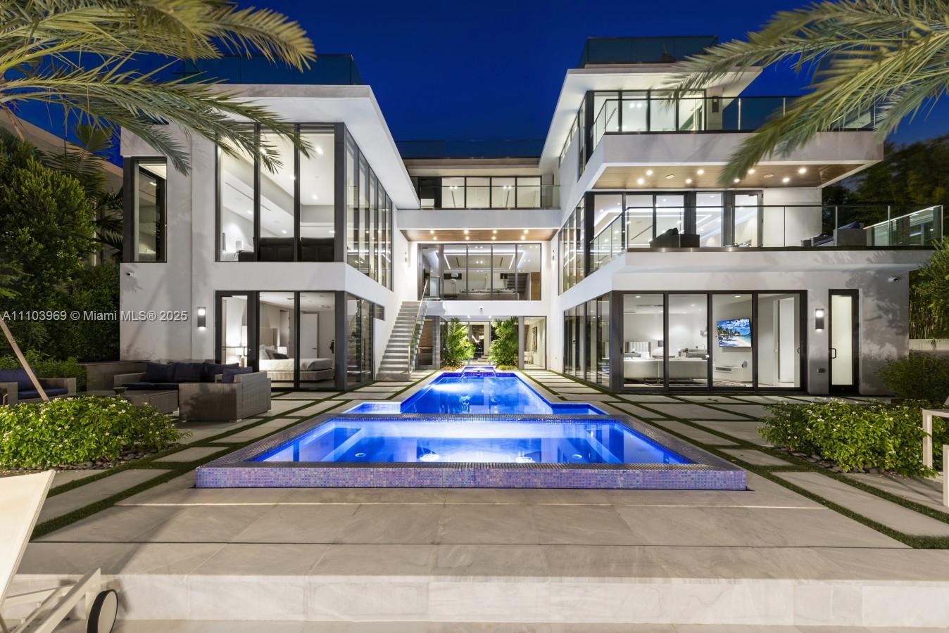 VENICE - Residential Lease