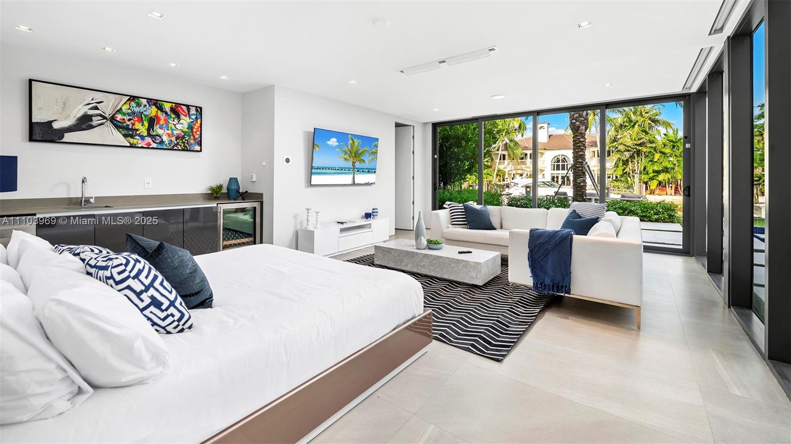 VENICE - Residential Lease