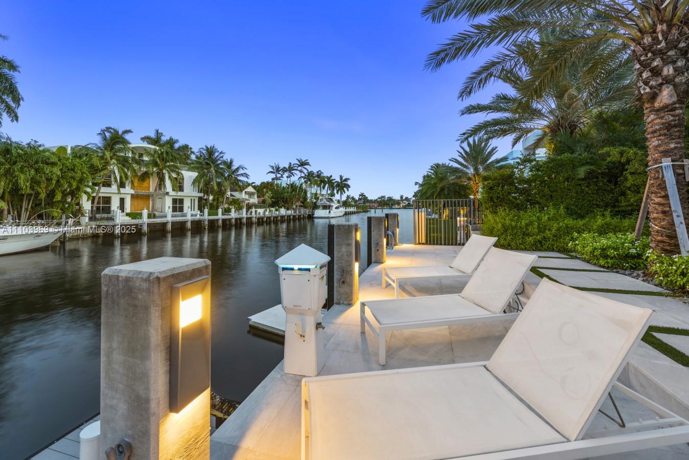 VENICE - Residential Lease