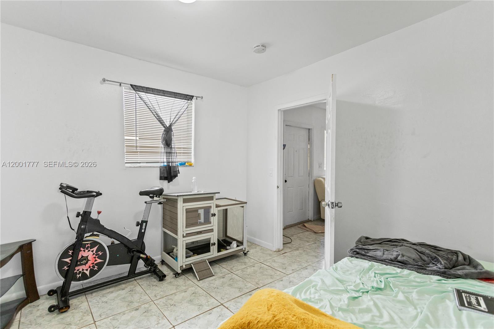 SUNNY LAKE ESTS 1ST ADDN - Residential