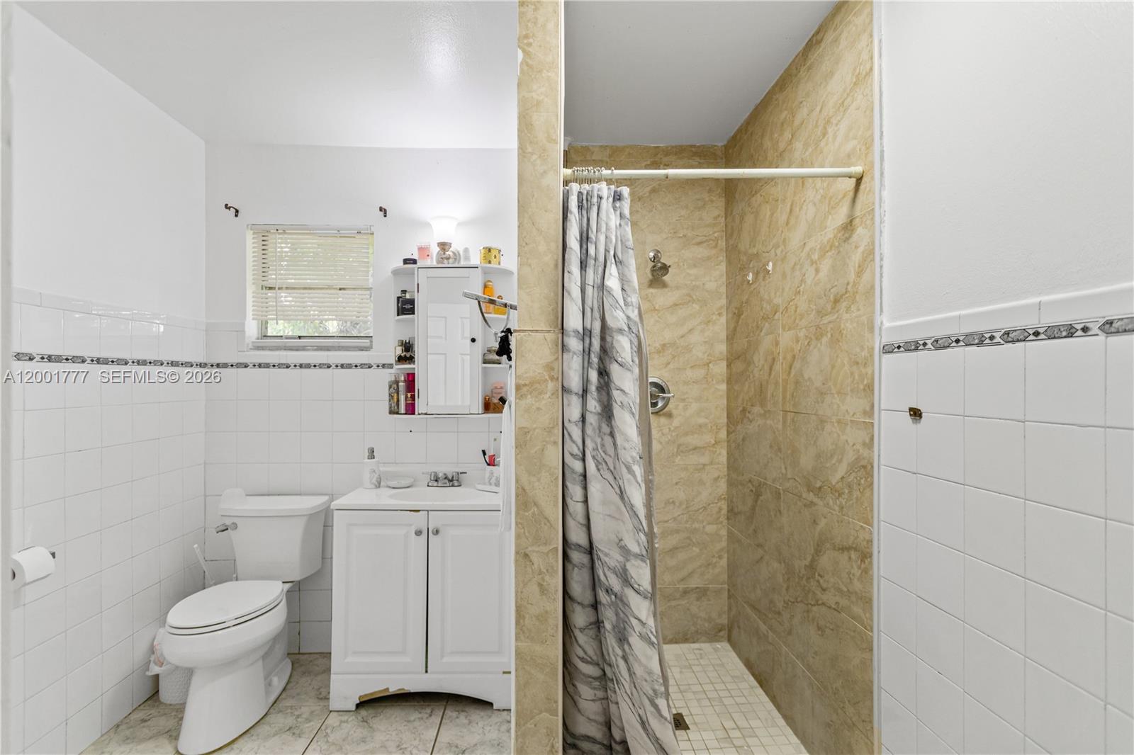 SUNNY LAKE ESTS 1ST ADDN - Residential