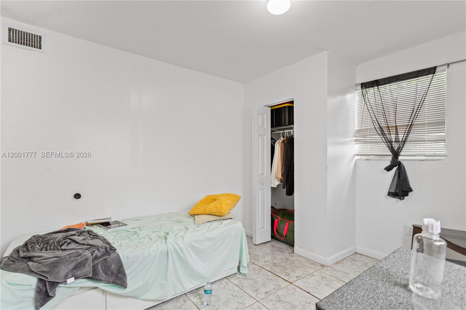 SUNNY LAKE ESTS 1ST ADDN - Residential