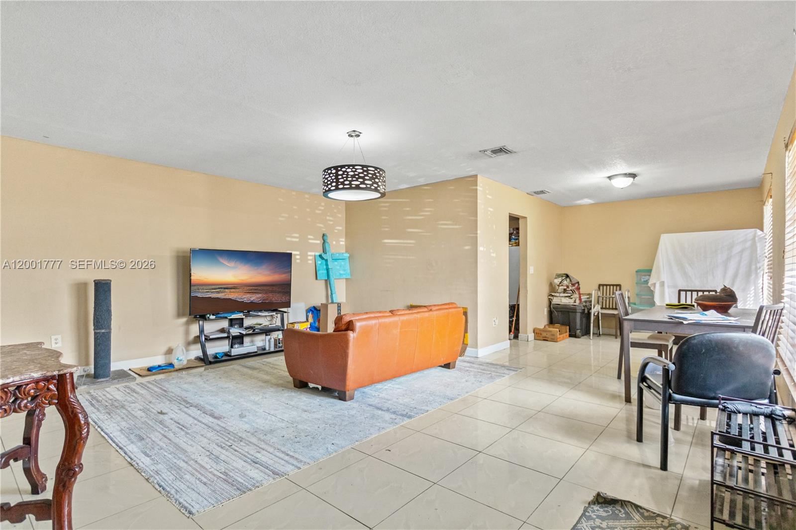 SUNNY LAKE ESTS 1ST ADDN - Residential