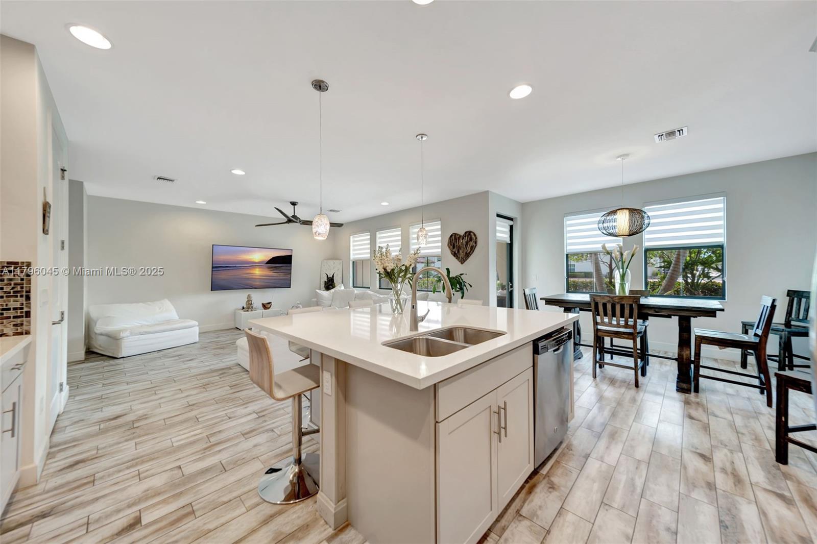 Artesia Sawgrass Lakes - Residential