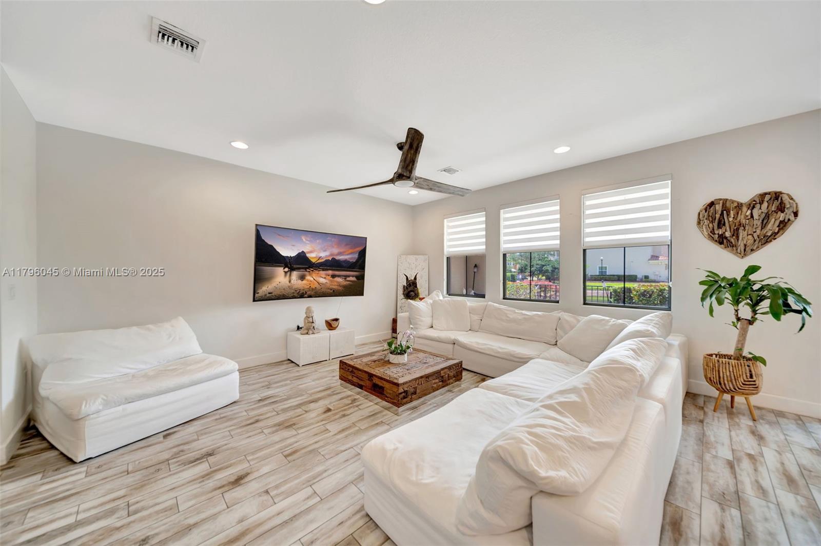 12512 NW 32nd Mnr