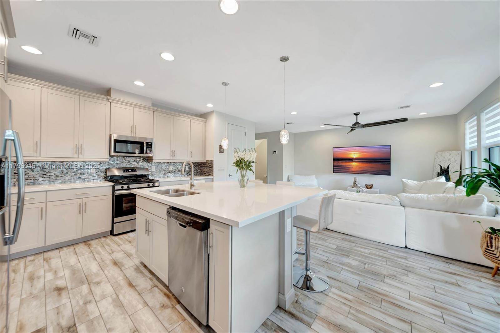 Artesia Sawgrass Lakes - Residential