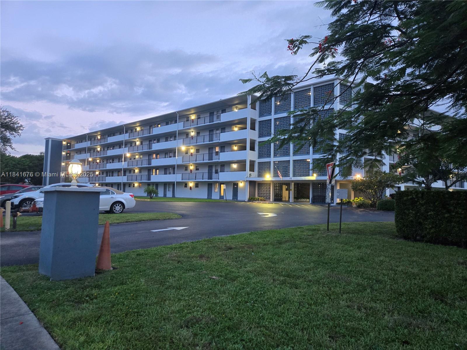 HILLCREST COUNTRY CLUB #1 - Residential Lease