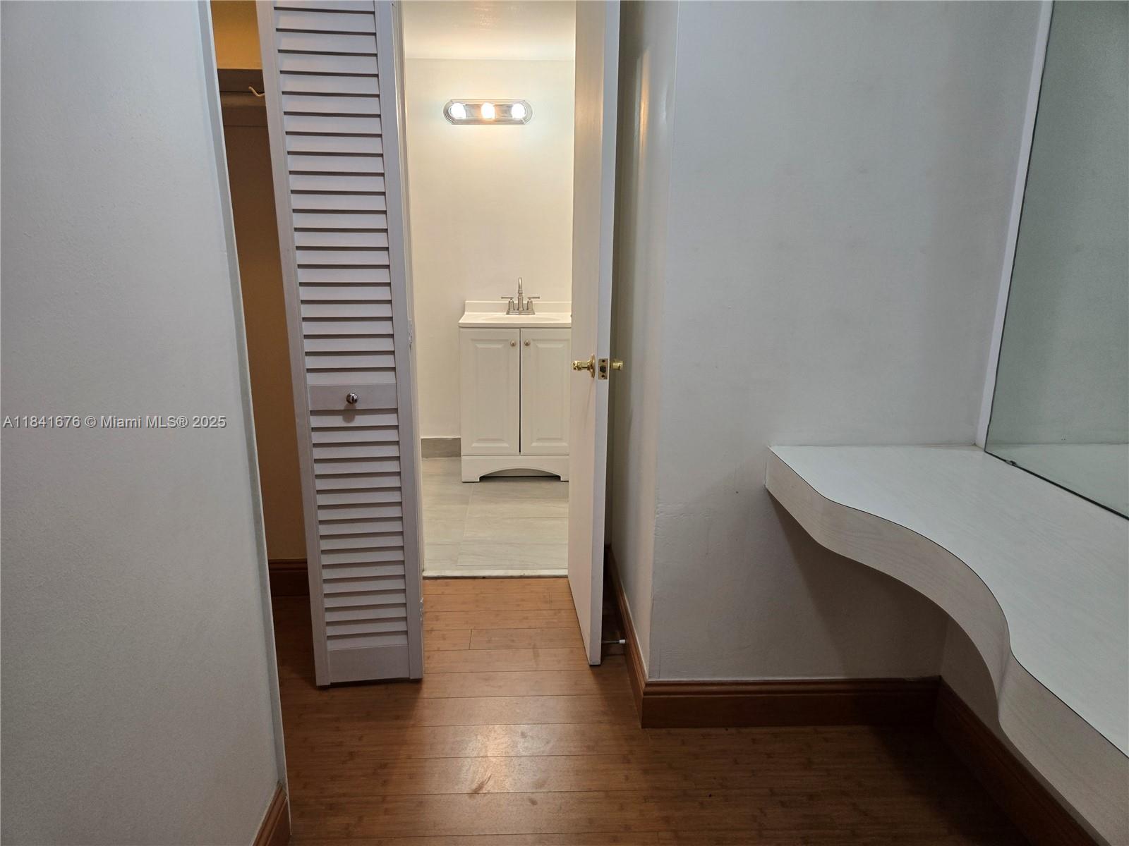 HILLCREST COUNTRY CLUB #1 - Residential Lease