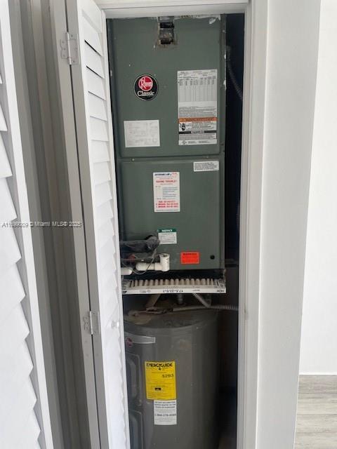 THIRD FORUM CONDOMINIUM - Residential