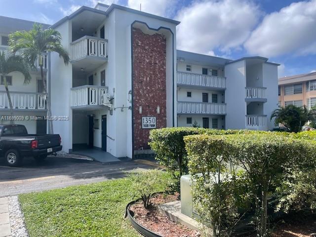 THIRD FORUM CONDOMINIUM - Residential