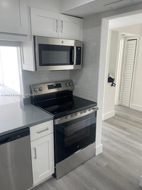 1350 NE 191st St B203