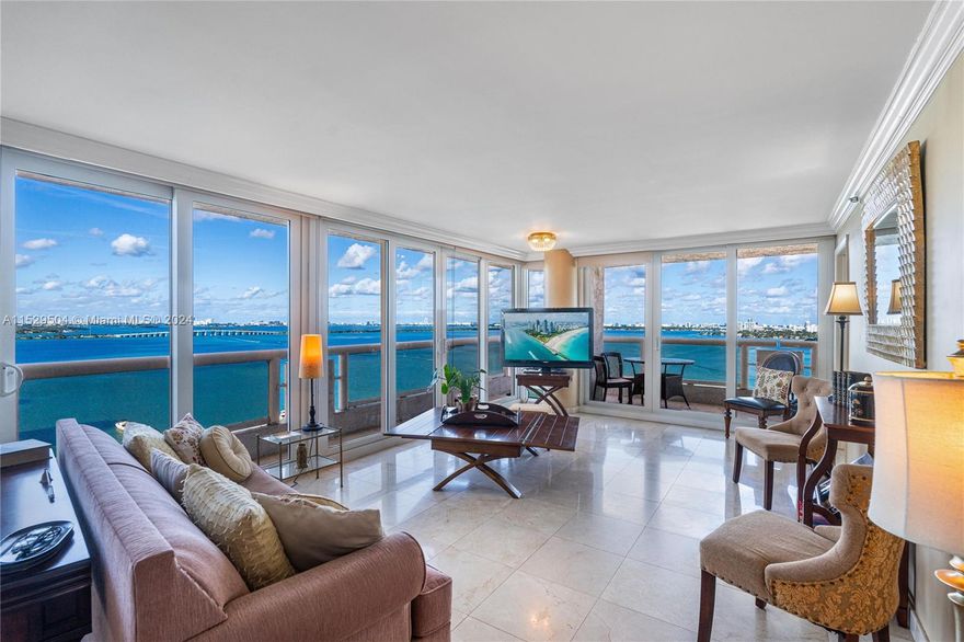 Stunning views of Biscayne Bay and Miami Beach! Experience the essence of Miami in this 2-bed, 2-bath residence, spanning over 1,700 square feet, it's a canvas for your vision, nestled minutes from Miami’s key attractions. This home offers more than just breathtaking vistas; it includes access to amenities like a pool, jacuzzi, fitness center, and concierge services. Located in a vibrant community with dining, shopping, and essential services at your doorstep. Seize this opportunity to create your dream waterfront retreat, where luxury meets personalization in Miami’s dynamic setting.