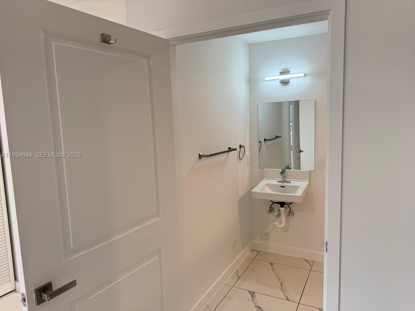 CITY OF MIAMI SOUTH - Residential Lease